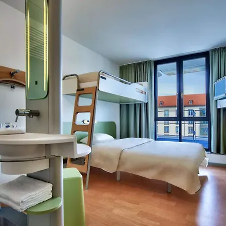 Hotel Ibis Budget City 2*