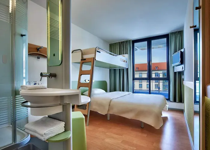 Hotel Ibis Budget City 2*